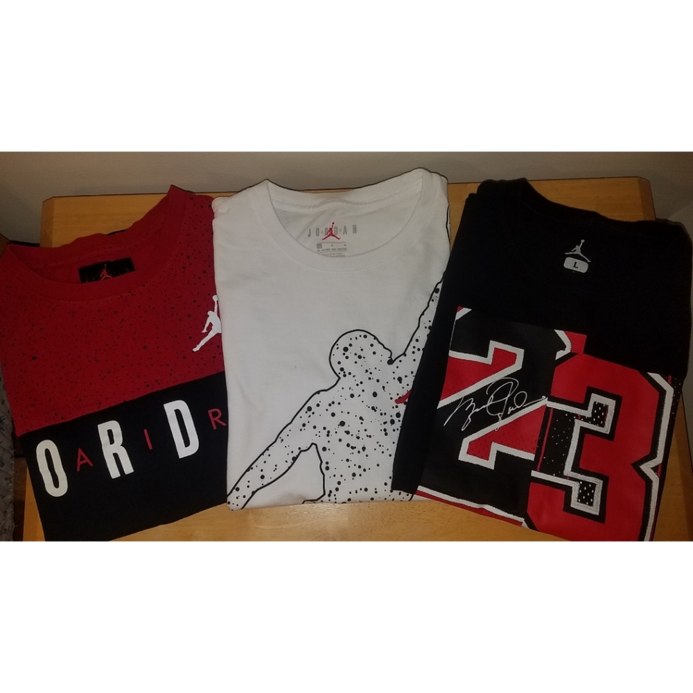 Air Jordan blk/red/wht t-shirt bundle